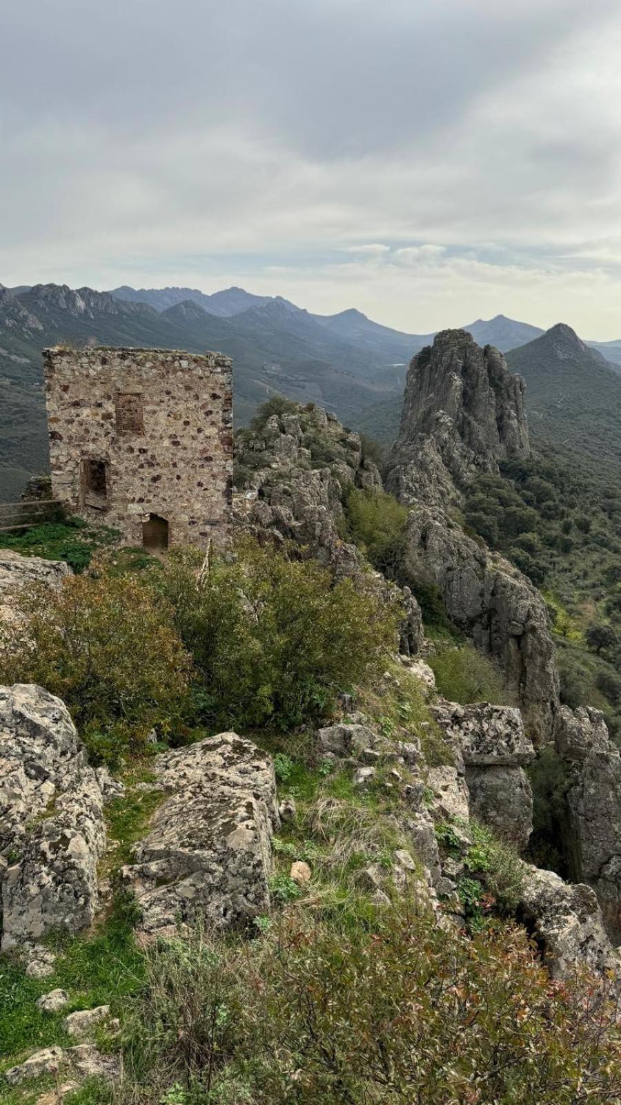 Cabañas del Castillo Alma De Villuercas旅馆 外观 照片