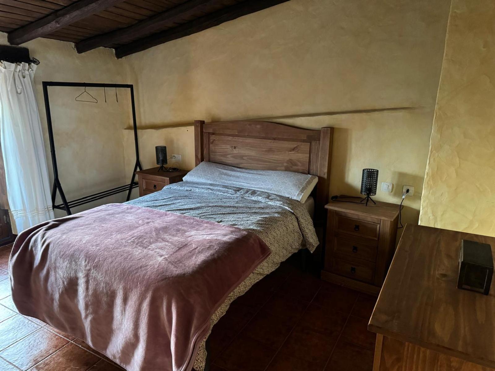 Cabañas del Castillo Alma De Villuercas旅馆 外观 照片