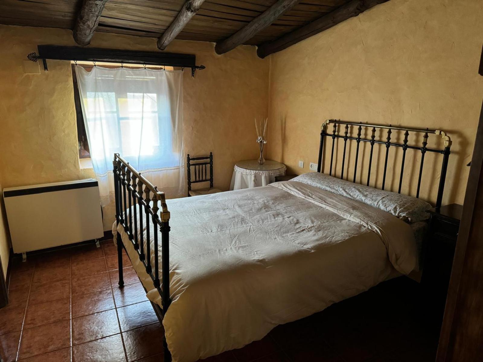 Cabañas del Castillo Alma De Villuercas旅馆 外观 照片